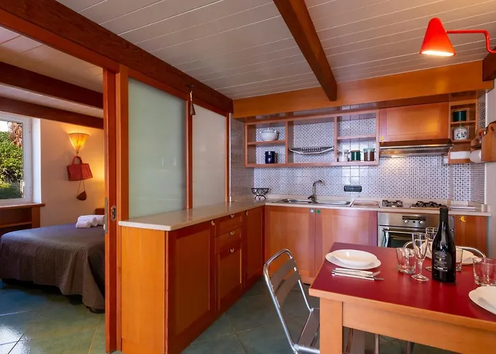 Privilege Apartment *